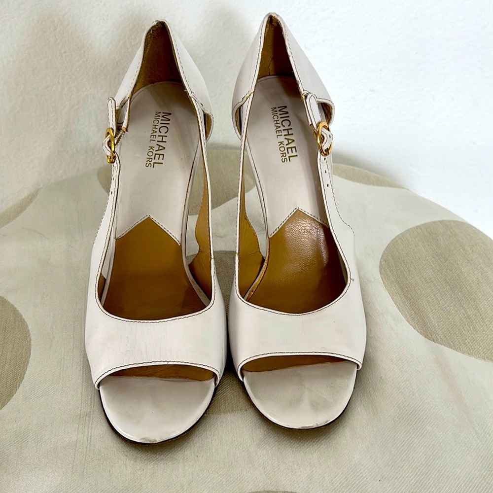 Michael Kors, heels, size 7.5 in white color, heel size 4 inches